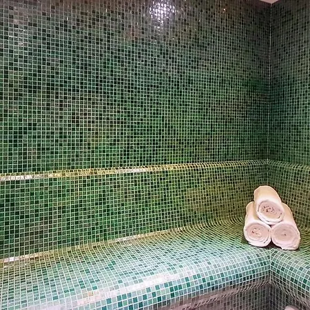 Luxury Self-contained Ground Floor Apartment